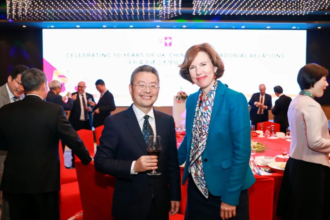 Chinese Architect Liu Weibing Attends Shanghai Dinner for China-UK 50th Diplomatic Anniversary
