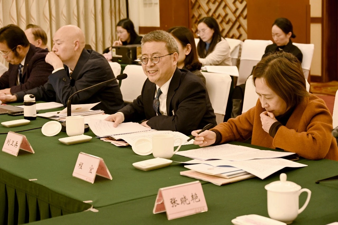 四川日报：省政协会议聚焦公平正义 刘卫兵建议预防性司法延伸至文物遗产保护